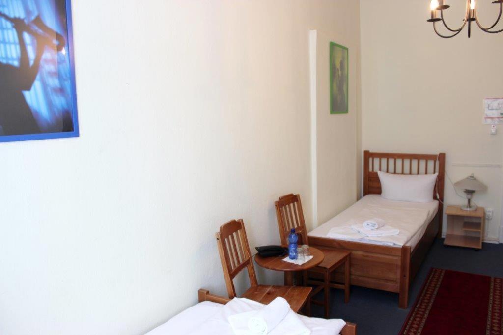 Hotel-Pension Rheingold Am Kurfuerstendamm Berlino Esterno foto